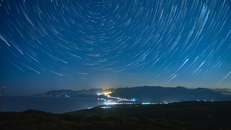 Unión, relación, movimiento.